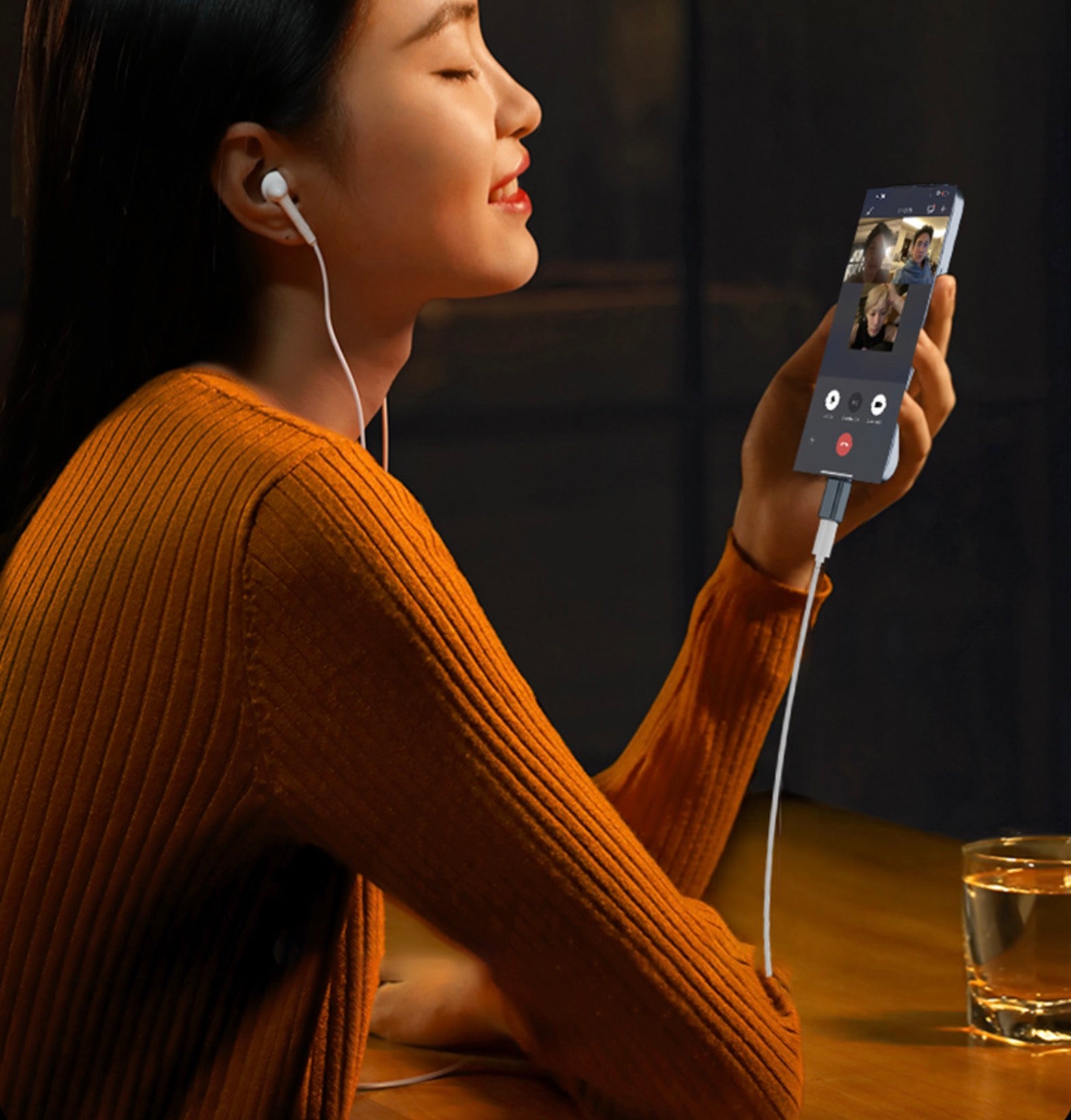 USB C Angled Adapter, USB 4.0 Male to Female Data Charging Extension Connector PD240W 80Gbps