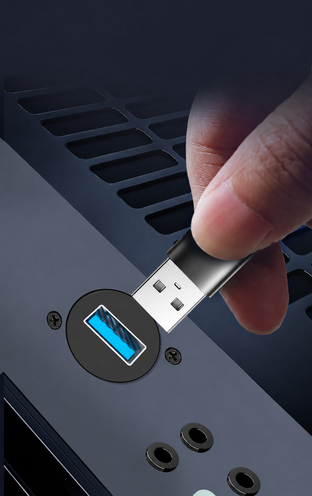 USB 3.0 panel mount connector with silver aluminium housing