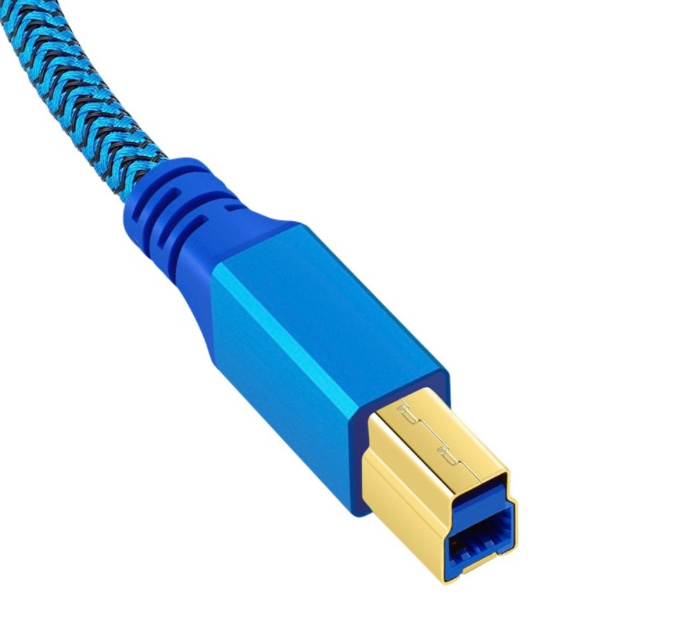 Close-up of USB 3.0 Type-B connector with gold-plated contacts and aluminium alloy housing