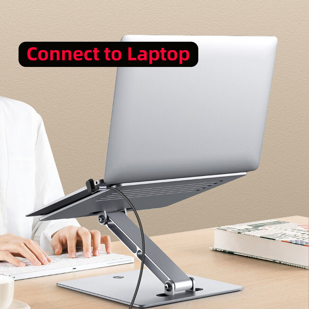 USB 4.0 Type C adapter supporting 8K video