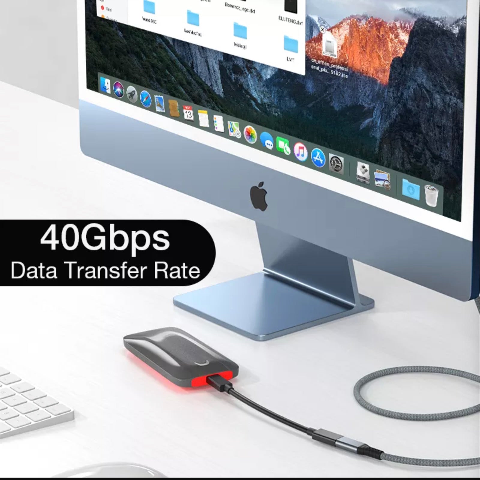 USB4 extension cable supporting 40Gbps data transfer speeds